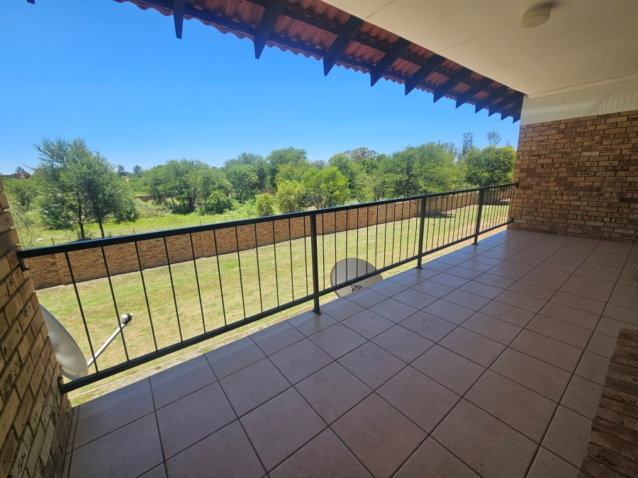 To Let 1 Bedroom Property for Rent in Oudorp North West